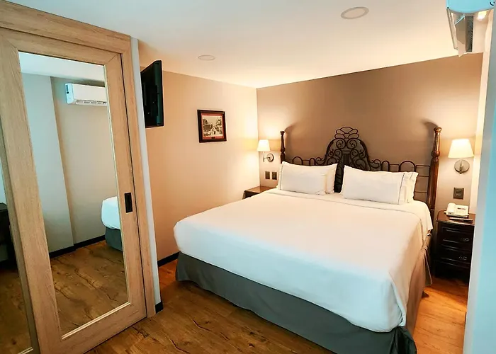 Canada Hotel