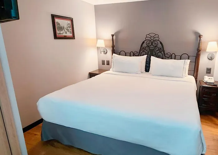 Hotel Canada 4*
