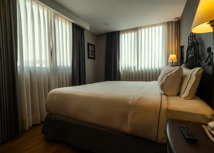 Canada Hotel 4*