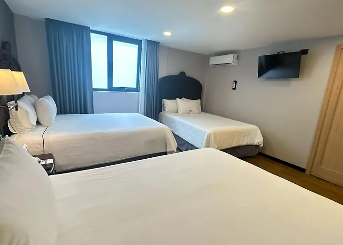 Canada Hotel 4*