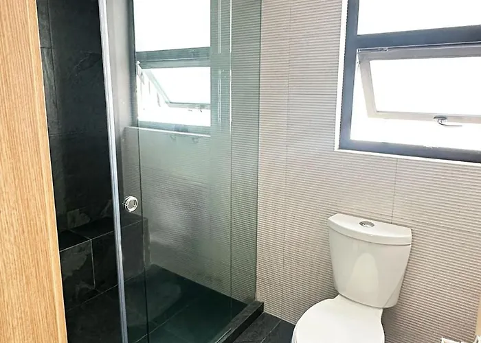 Hotel Canada 4*